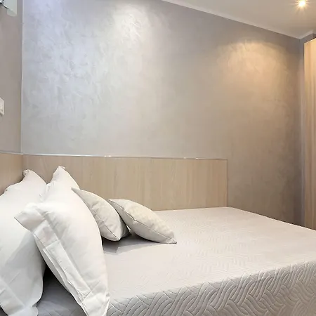 Adorasuite 2 3* Ρώμη