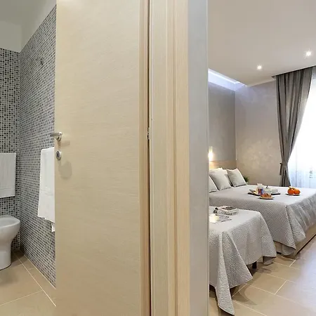Adorasuite 2 2* Roma